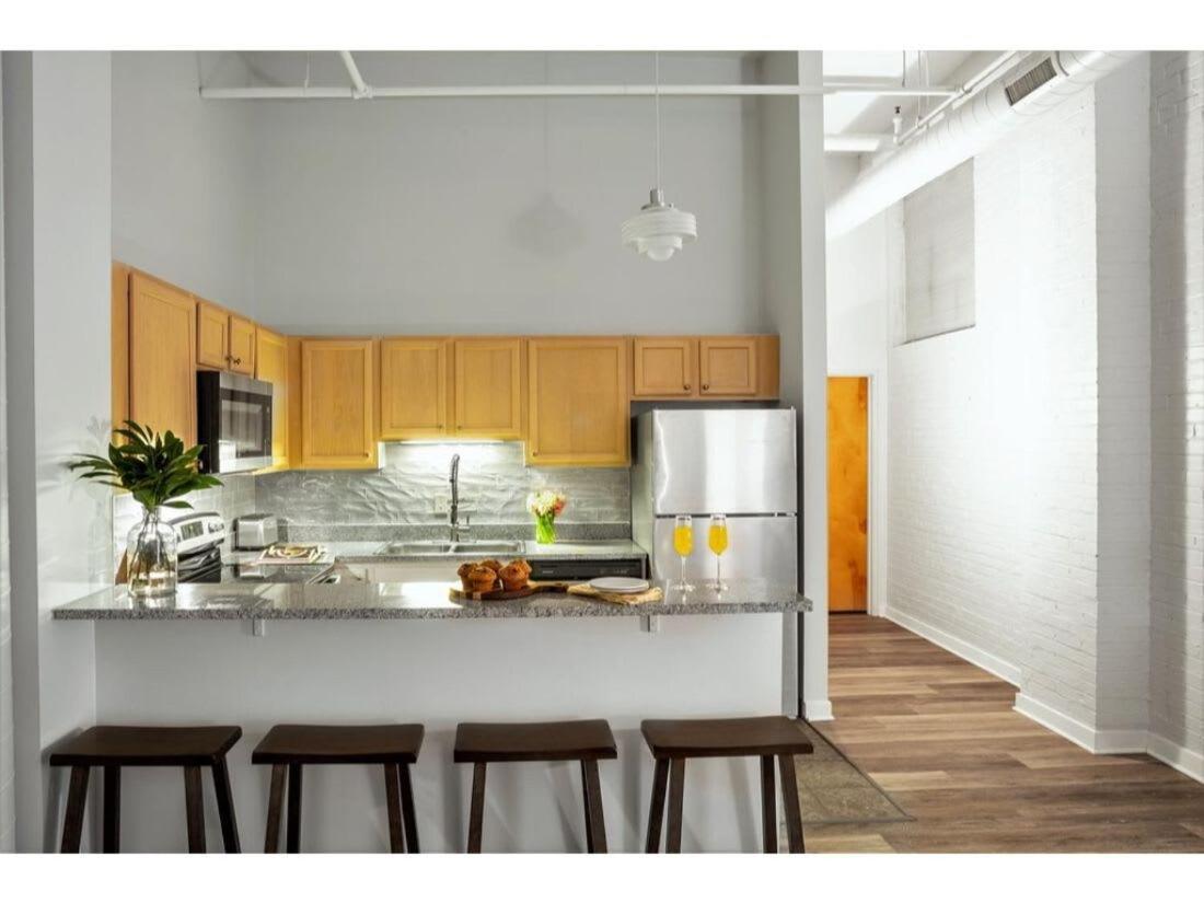 Modern Apartment Close To Everything Cozysuites إنديانابوليس المظهر الخارجي الصورة